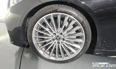 Mercedes-Benz C-Class 2023 2.0 Автомат в Москве № 176532, миниатюра 2