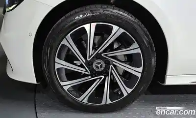 Mercedes-Benz E-Class, 2024