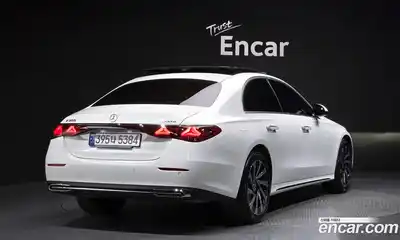 Mercedes-Benz E-Class 2024 2.0 Автомат в Москве № 176864, миниатюра 11