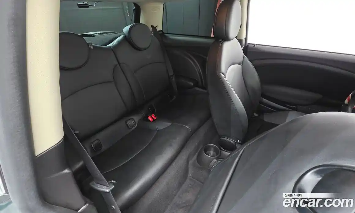 Mini Cooper 2013 1.6 Автомат в Москве № 177341, фото 8