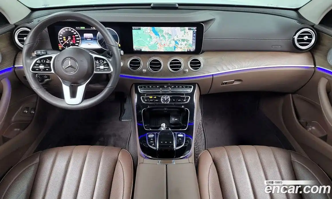 Mercedes-Benz E-Class 2020 2.0 Автомат в Москве № 177964, фото 16