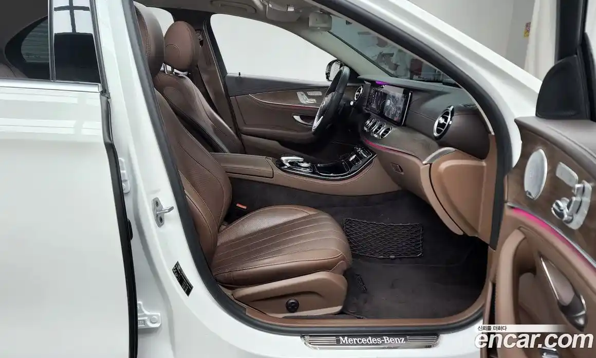 Mercedes-Benz E-Class 2020 2.0 Автомат в Москве № 177964, фото 7