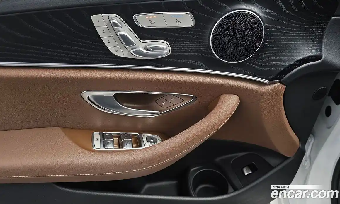 Mercedes-Benz E-Class 2023 2.0 Автомат в Москве № 178001, фото 20