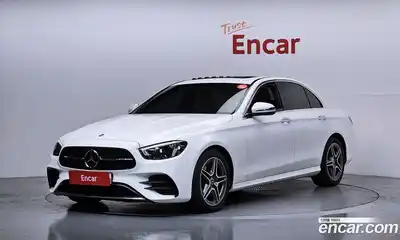 Mercedes-Benz E-Class 2023 2.0 Автомат в Москве № 178001, миниатюра 2