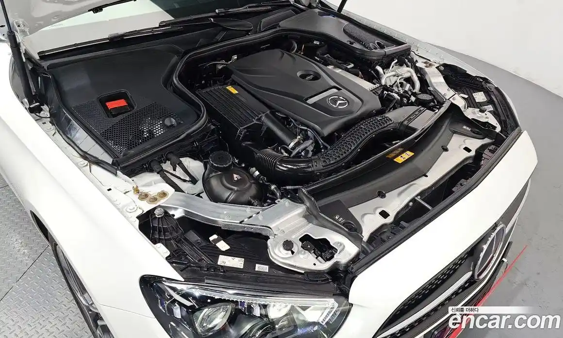 Mercedes-Benz E-Class 2023 2.0 Автомат в Москве № 178001, фото 10