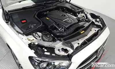 Mercedes-Benz E-Class 2023 2.0 Автомат в Москве № 178001, миниатюра 10