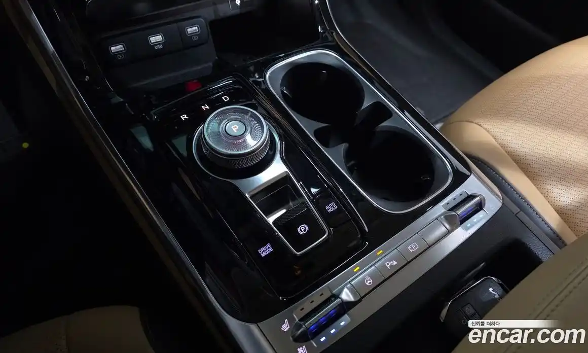 Kia Canival 2023 3.5 Автомат в Москве № 17811, фото 11