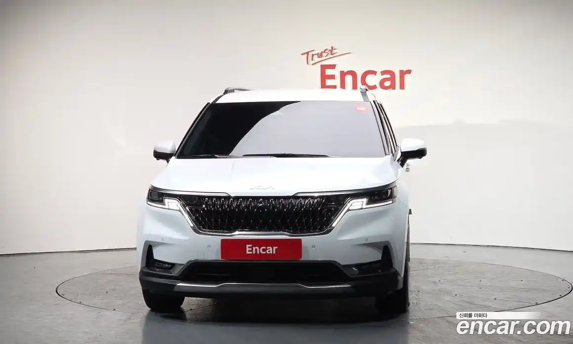 Kia Canival 2023 3.5 Автомат в Москве № 17811, фото 7