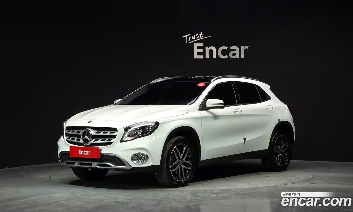 Mercedes-Benz GLA-Class 2019 2.0 Автомат в Москве № 178742, фото 7