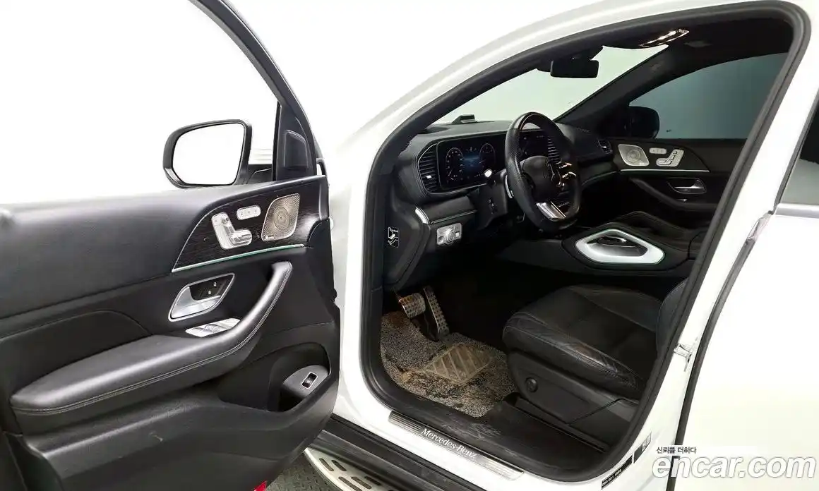 Mercedes-Benz GLE-Class 2023 3.0 Автомат в Москве № 179567, фото 3