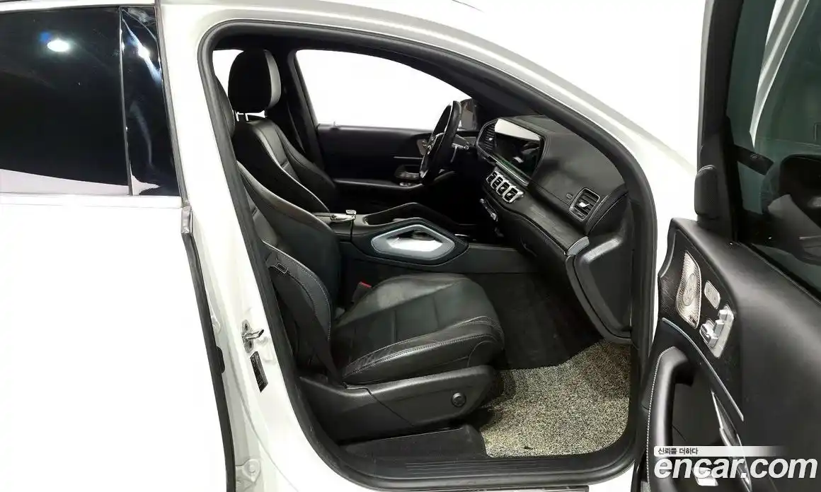 Mercedes-Benz GLE-Class 2023 3.0 Автомат в Москве № 179567, фото 10