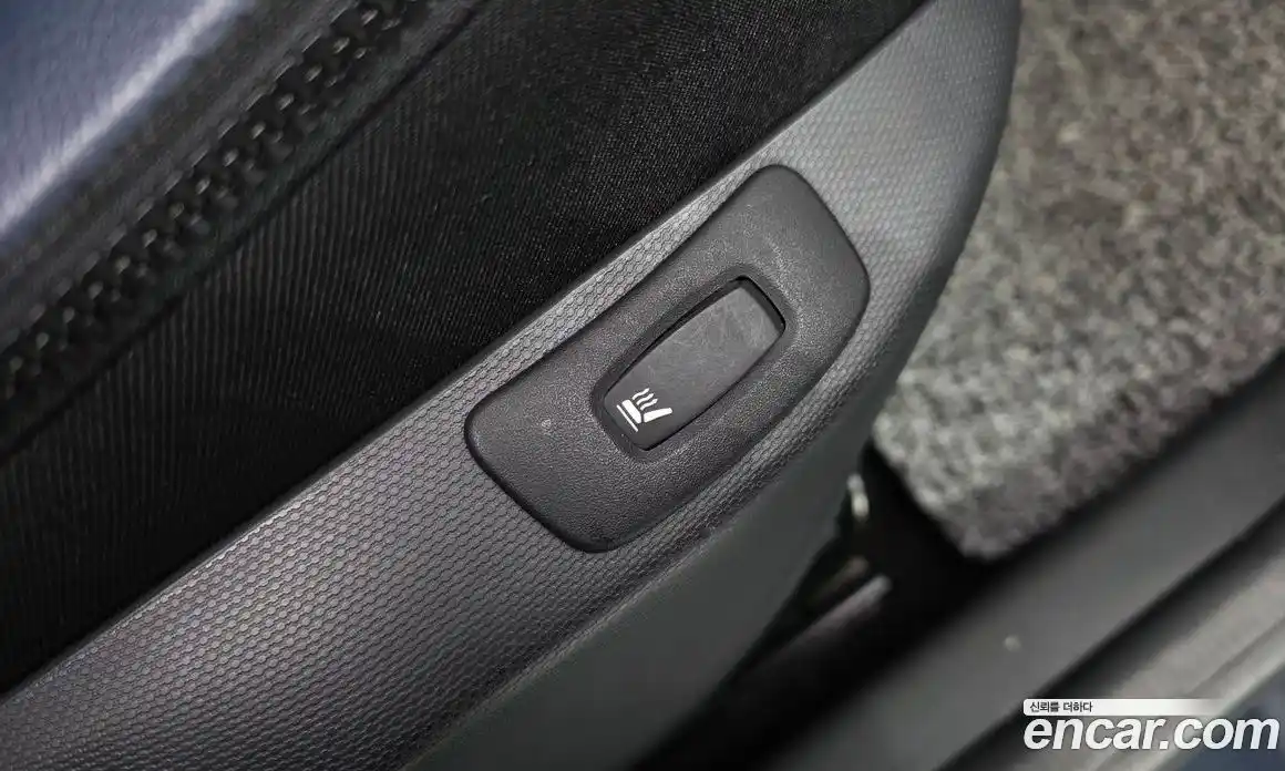 Renault QM3 2015 1.5 Автомат в Москве № 181678, фото 17