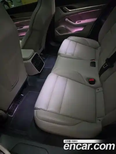 Porsche Taycan 2023 Автомат в Москве № 185791, миниатюра 4