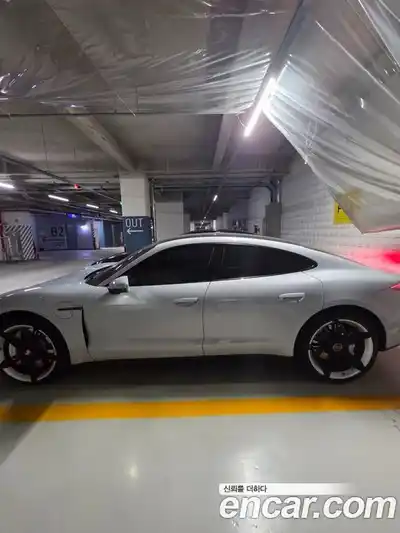 Porsche Taycan 2023 Автомат в Москве № 185791, миниатюра 8