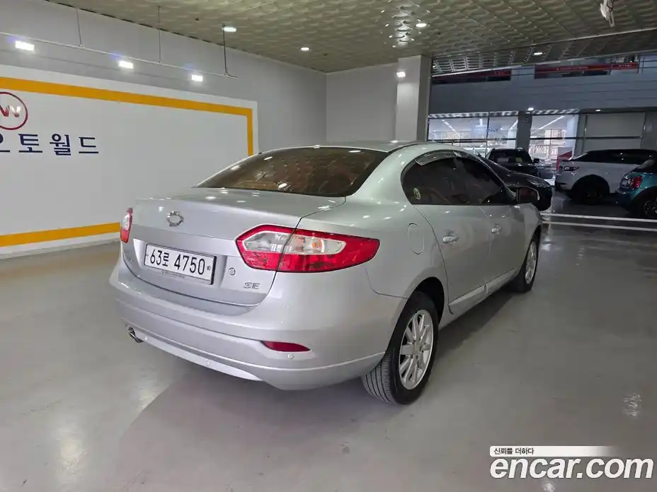 Renault SM3 2011 1.6 Автомат в Москве № 186427, фото 5
