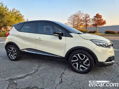 Renault QM3 2015 1.5 Автомат в Москве № 186687, миниатюра 3