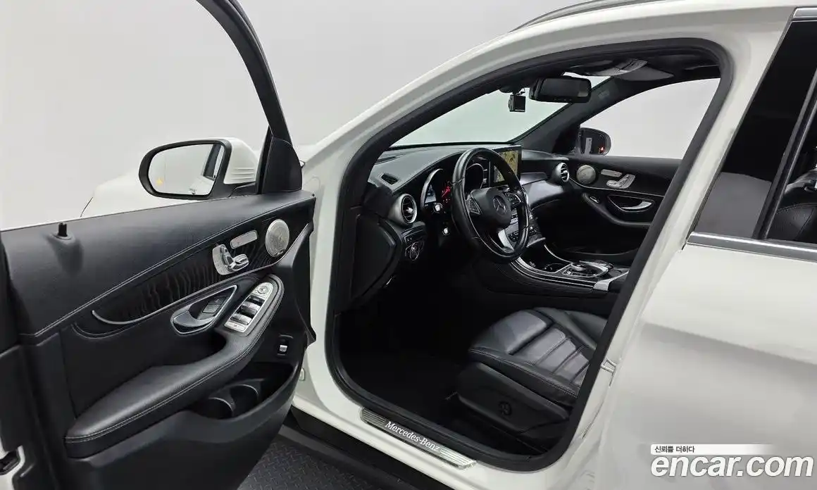 Mercedes-Benz GLC-Class 2016 2.1 Автомат в Москве № 194804, фото 11