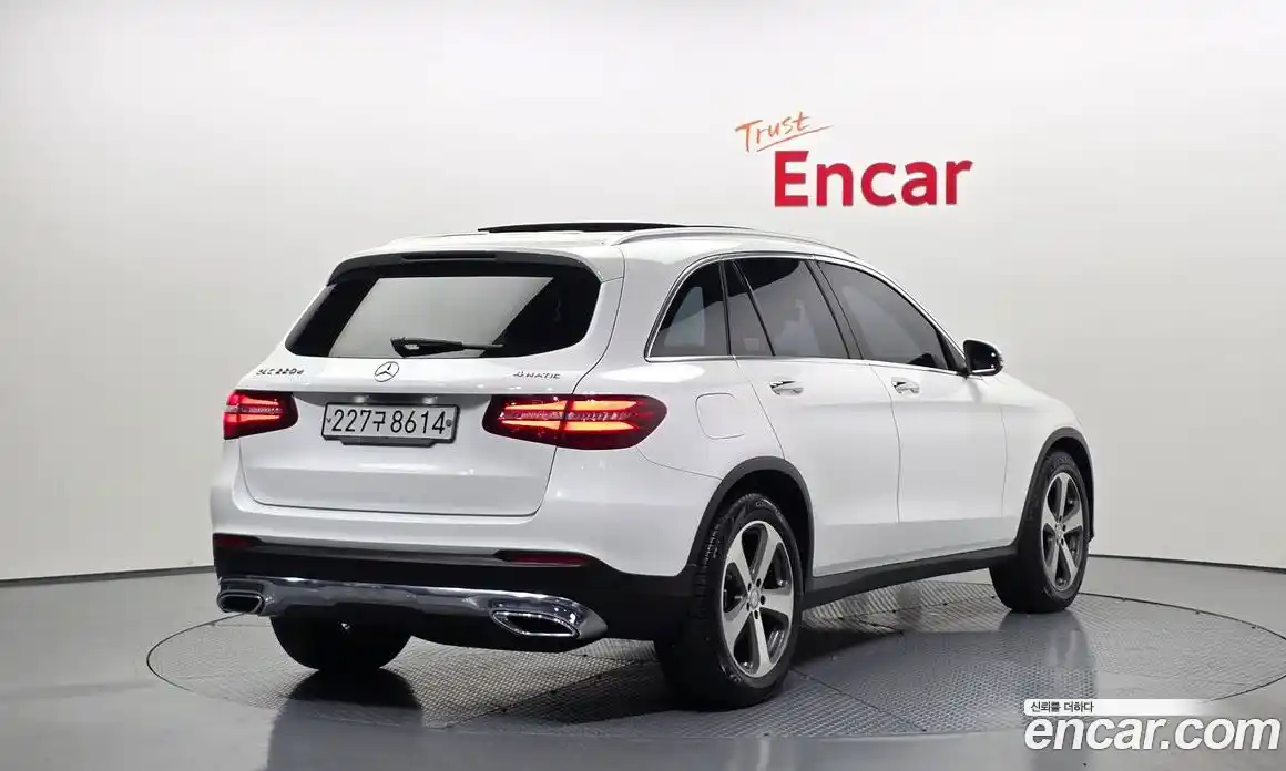Mercedes-Benz GLC-Class 2016 2.1 Автомат в Москве № 194804, фото 16