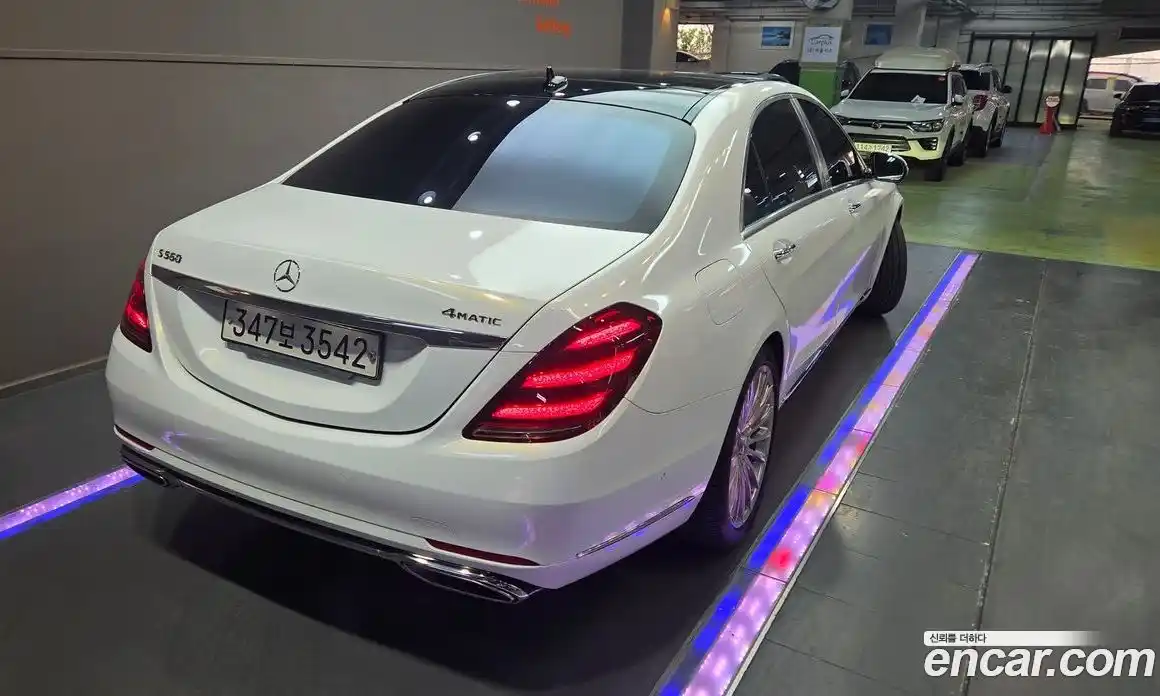 Mercedes-Benz S-Class 2018 4.0 Автомат в Москве № 194965, фото 7