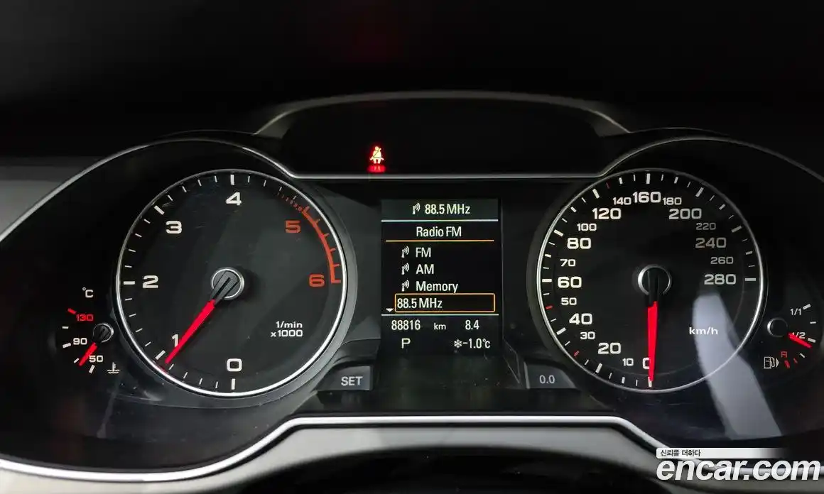 Audi A4 2013 2.0 Автомат в Москве № 196376, фото 19