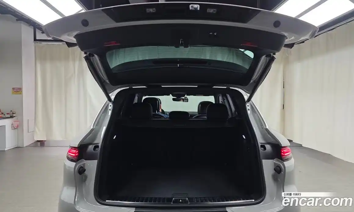 Porsche Cayenne 2024 3.0 Автомат в Москве № 197245, фото 18