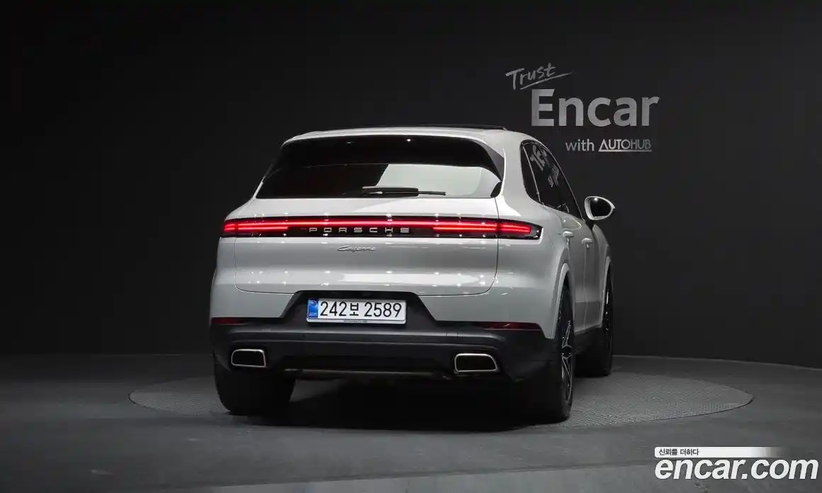 Porsche Cayenne 2024 3.0 Автомат в Москве № 197245, фото 3