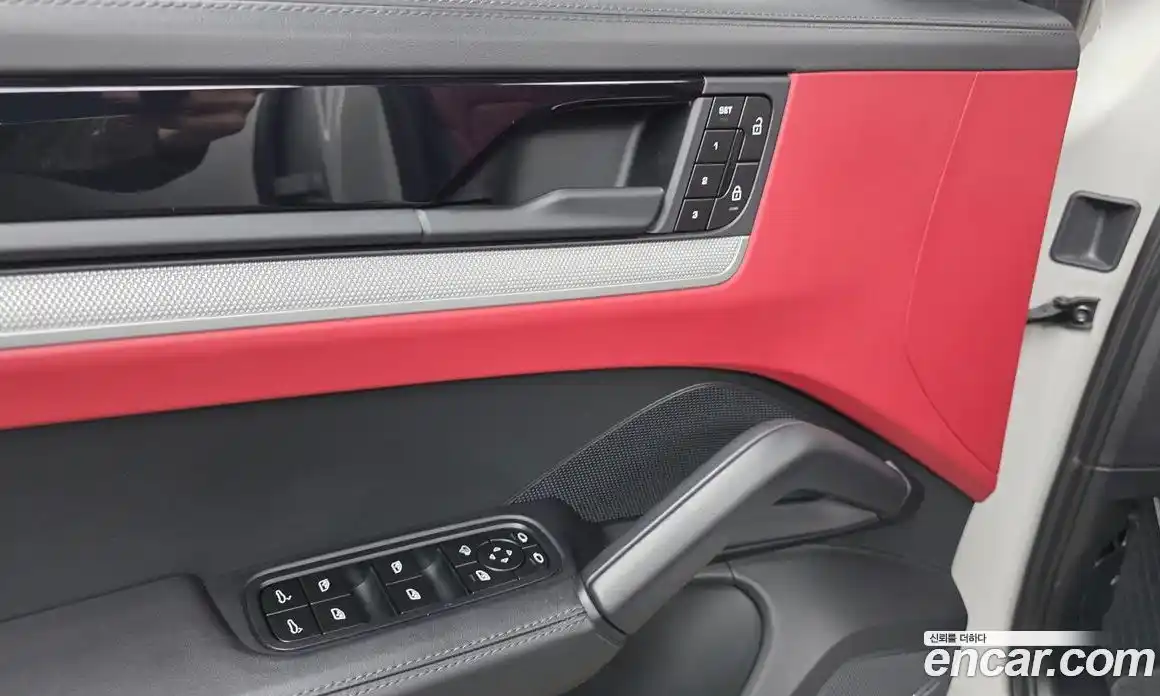 Porsche Cayenne 2024 3.0 Автомат в Москве № 197245, фото 4