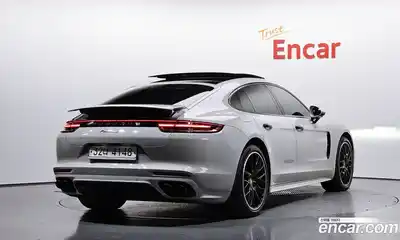 Porsche Panamera 2018 3.0 Автомат в Москве № 197339, миниатюра 2