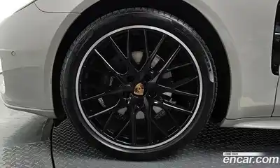 Porsche Panamera 2018 3.0 Автомат в Москве № 197339, миниатюра 5