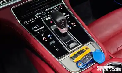Porsche Panamera 2018 3.0 Автомат в Москве № 197339, миниатюра 9