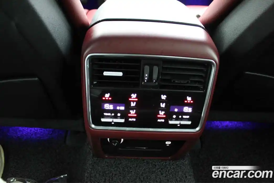 Porsche Cayenne 2021 3.0 Автомат в Москве № 197370, фото 15