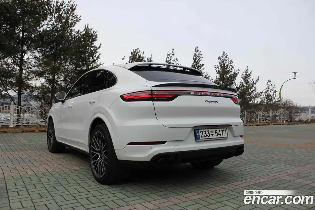 Porsche Cayenne 2021 3.0 Автомат в Москве № 197370, фото 4