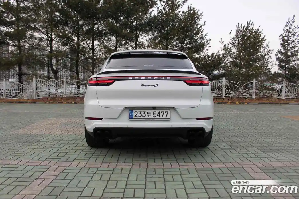 Porsche Cayenne 2021 3.0 Автомат в Москве № 197370, фото 5