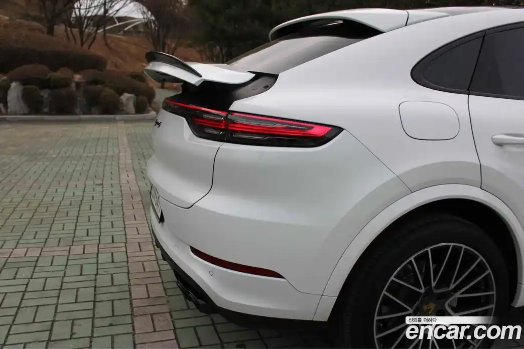 Porsche Cayenne 2021 3.0 Автомат в Москве № 197370, фото 8