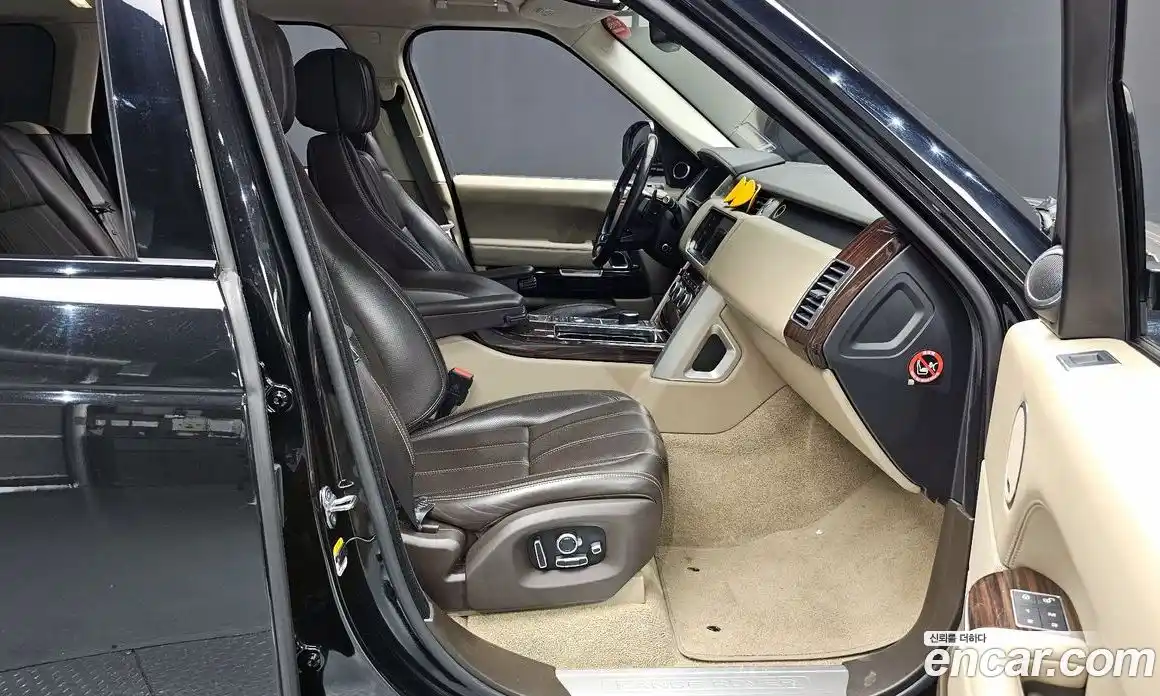 Land Rover Range-Rover 2016 4.4 Автомат в Москве № 198134, фото 11