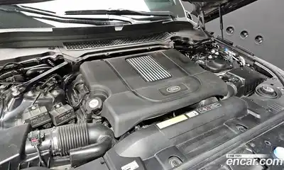 Land Rover Range-Rover 2016 4.4 Автомат в Москве № 198134, миниатюра 6