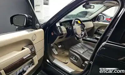 Land Rover Range-Rover 2016 4.4 Автомат в Москве № 198134, миниатюра 10
