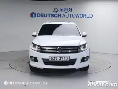 Volkswagen Tiguan 2015 2.0 Автомат в Москве № 199202, миниатюра 3