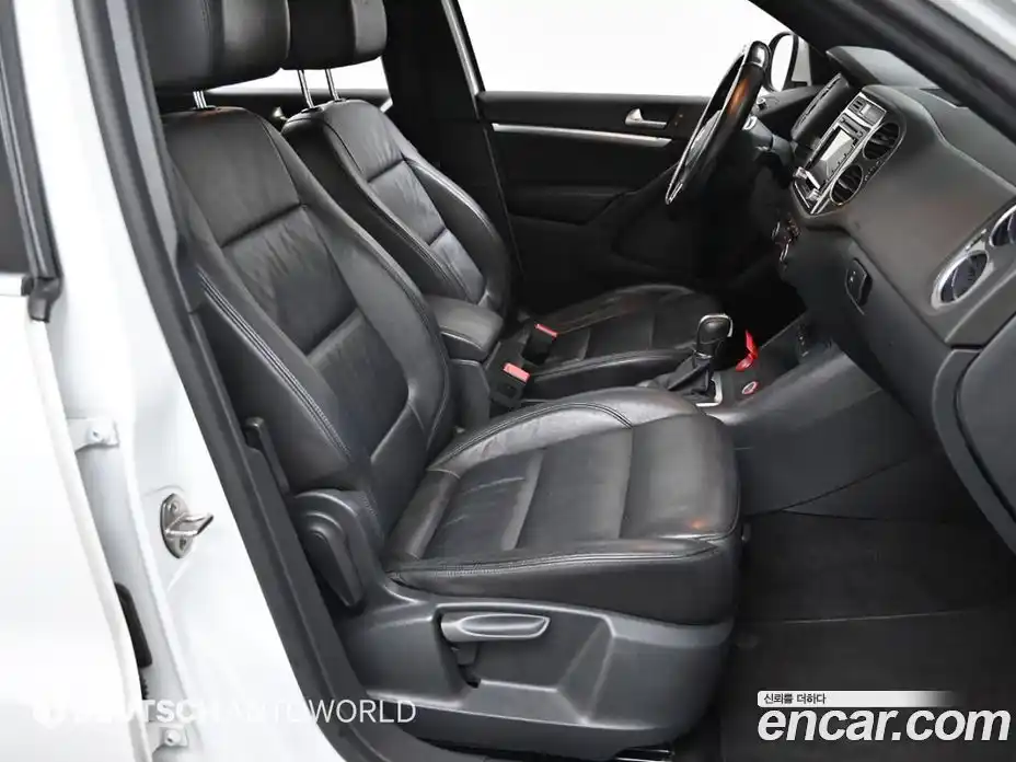 Volkswagen Tiguan 2015 2.0 Автомат в Москве № 199202, фото 10