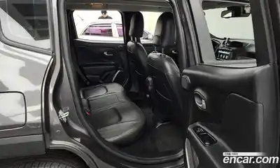 Jeep Renegade 2019 2.0 Автомат в Москве № 199498, миниатюра 11