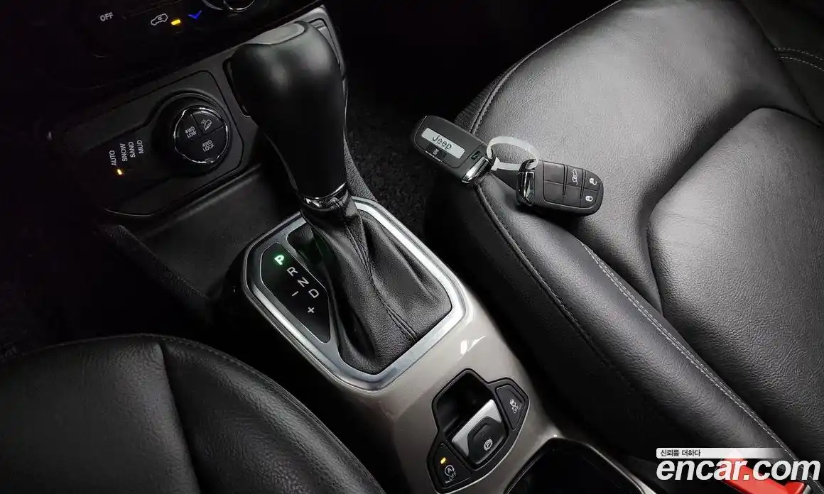 Jeep Renegade 2019 2.0 Автомат в Москве № 199498, фото 14