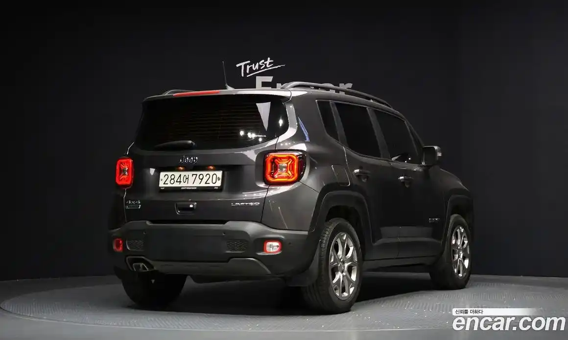 Jeep Renegade 2019 2.0 Автомат в Москве № 199498, фото 20