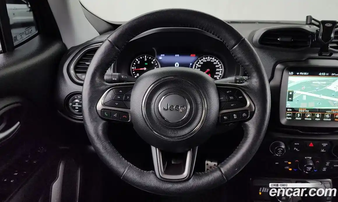 Jeep Renegade 2019 2.0 Автомат в Москве № 199498, фото 8