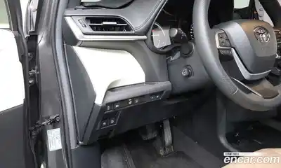 Toyota Sienna 2024 2.5 Автомат в Москве № 199556, миниатюра 12