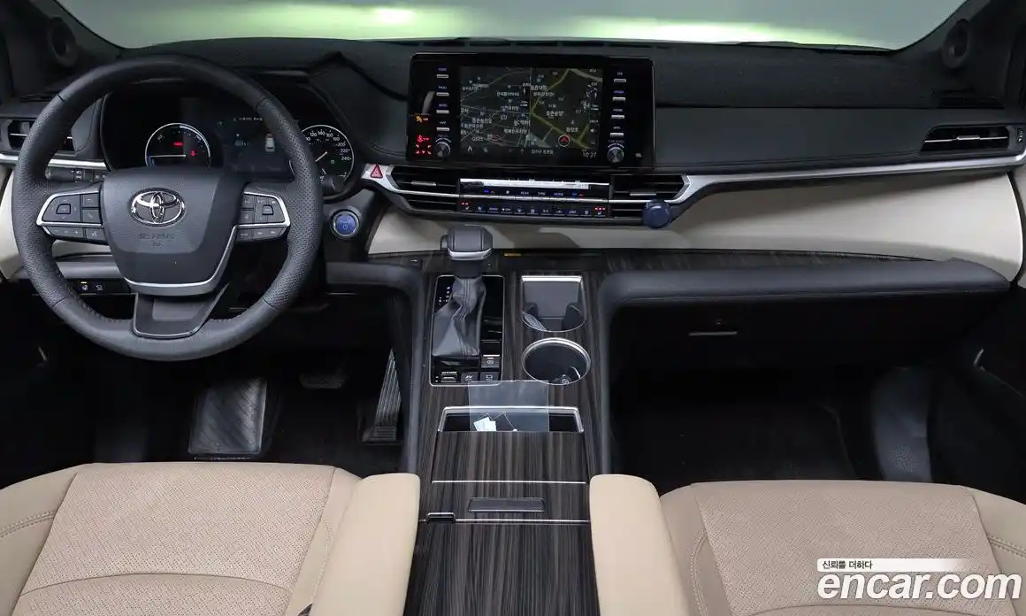 Toyota Sienna 2024 2.5 Автомат в Москве № 199556, фото 13