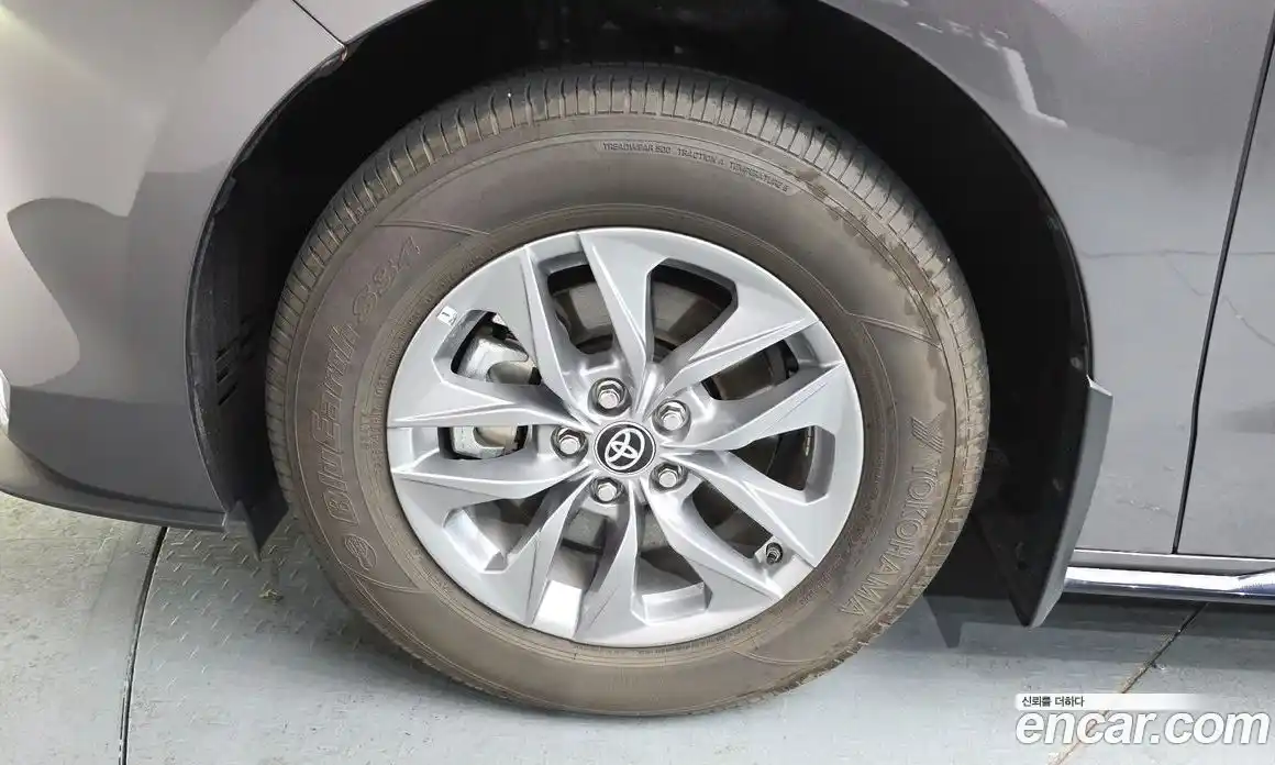 Toyota Sienna 2024 2.5 Автомат в Москве № 199556, фото 14