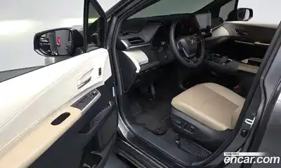 Toyota Sienna 2024 2.5 Автомат в Москве № 199556, миниатюра 5