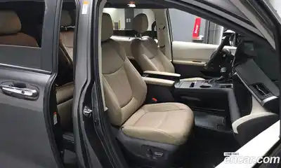 Toyota Sienna 2024 2.5 Автомат в Москве № 199556, миниатюра 6