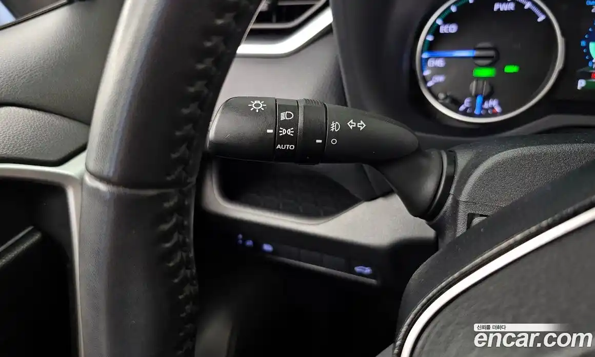 Toyota RAV4 2021 2.5 Автомат в Москве № 199675, фото 15