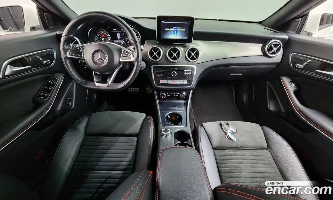 Mercedes-Benz CLA-Class 2019 2.0 Автомат в Москве № 205021, фото 19